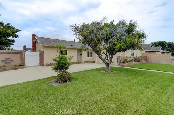 15662 Swan Lane, Huntington Beach, CA 92649