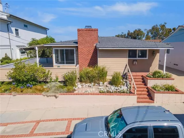 Corona Del Mar, CA 92625,519 Hazel Drive