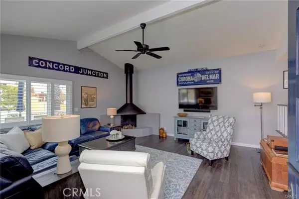 Corona Del Mar, CA 92625,600 Iris Avenue