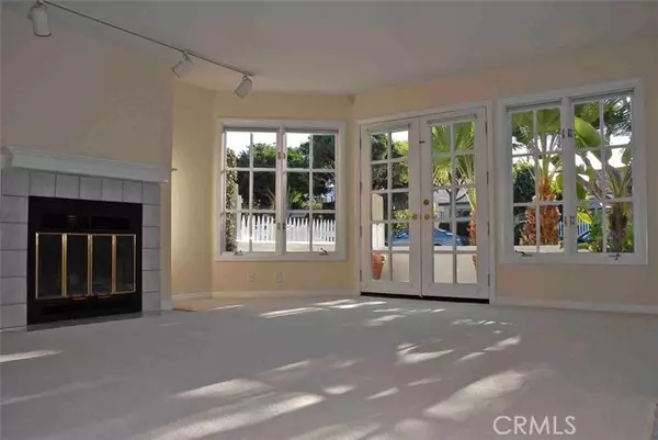 Corona Del Mar, CA 92625,603 Narcissus Avenue #2