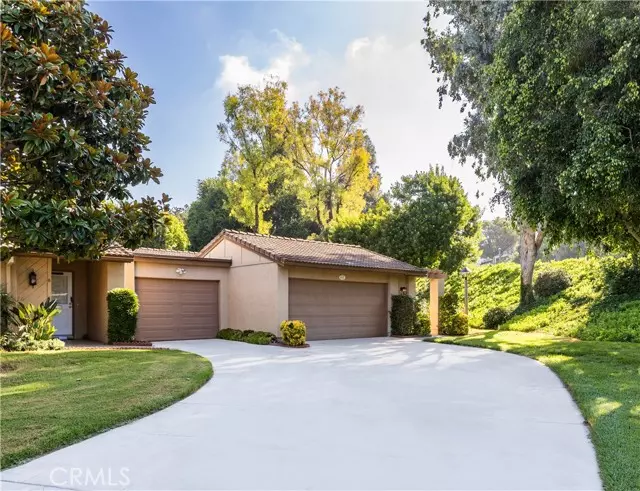 3323 Via Carrizo #C, Laguna Woods, CA 92637