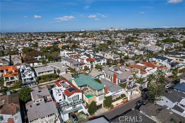 Corona Del Mar, CA 92625,234 Poppy Ave