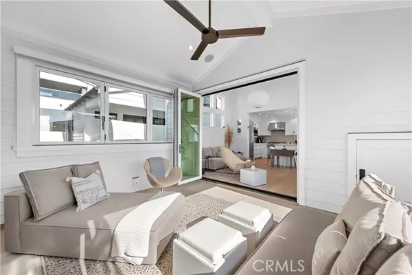 Corona Del Mar, CA 92625,708 Marguerite