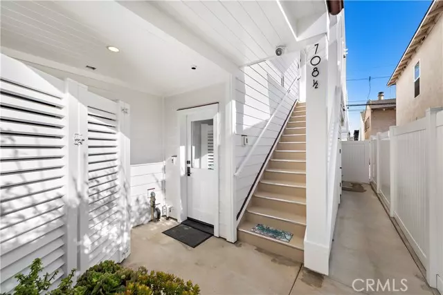 Corona Del Mar, CA 92625,708 Marguerite