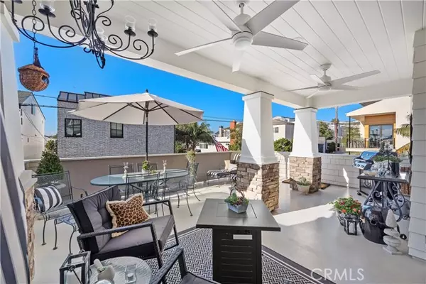 Corona Del Mar, CA 92625,3731 4th Avenue