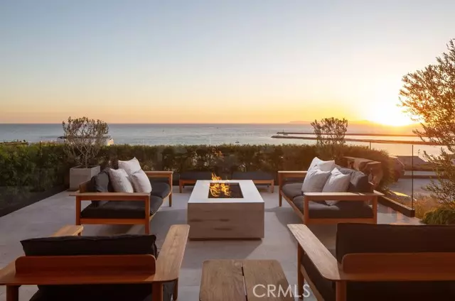 Corona Del Mar, CA 92625,3408 Ocean Boulevard