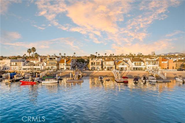 512 S Bay Front, Newport Beach, CA 92662