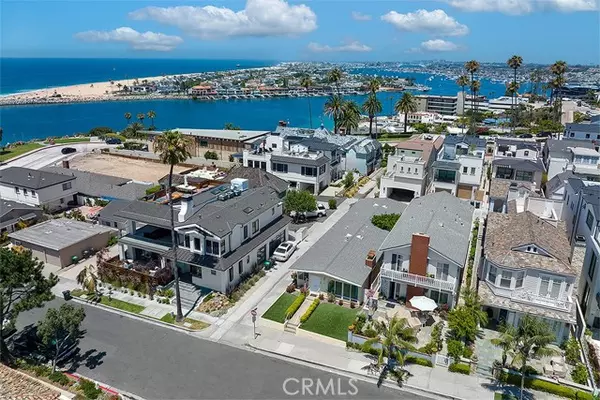 Corona Del Mar, CA 92625,215 Heliotrope Avenue