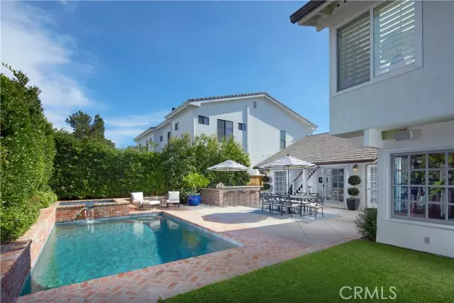 1958 Port Trinity Place, Newport Beach, CA 92660