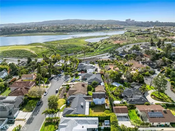 Newport Beach, CA 92660,2501 Via Marina