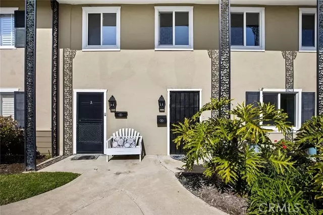 1741 Tustin Avenue #15, Costa Mesa, CA 92627