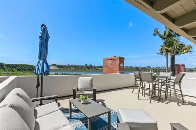 647 Vista Bonita, Newport Beach, CA 92660