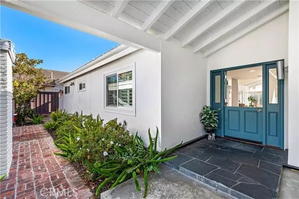 Corona Del Mar, CA 92625,1831 Seadrift Drive