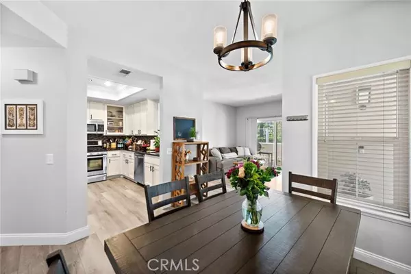 Rancho Santa Margarita, CA 92688,81 Timbre