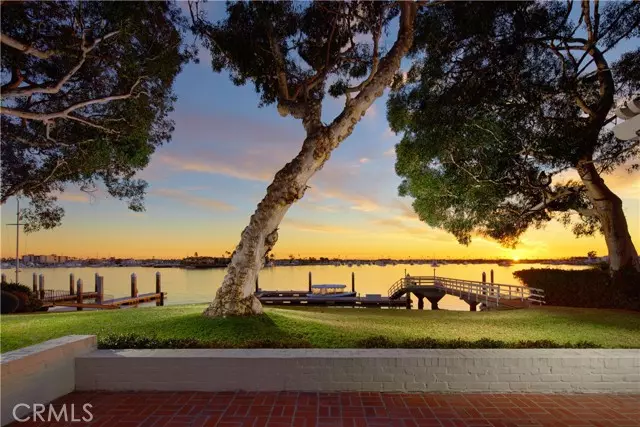 20 Harbor Island, Newport Beach, CA 92660