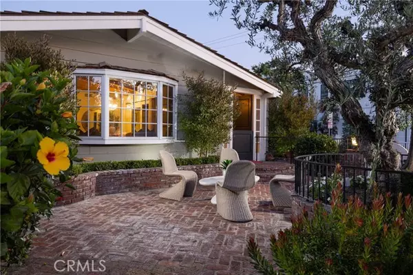 300 Heliotrope Avenue, Corona Del Mar, CA 92625