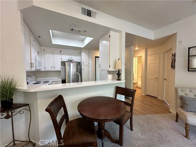 Anaheim, CA 92807,435 S Anaheim Hills Road