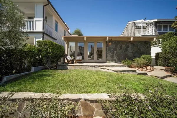 Corona Del Mar, CA 92625,237 Heliotrope Avenue