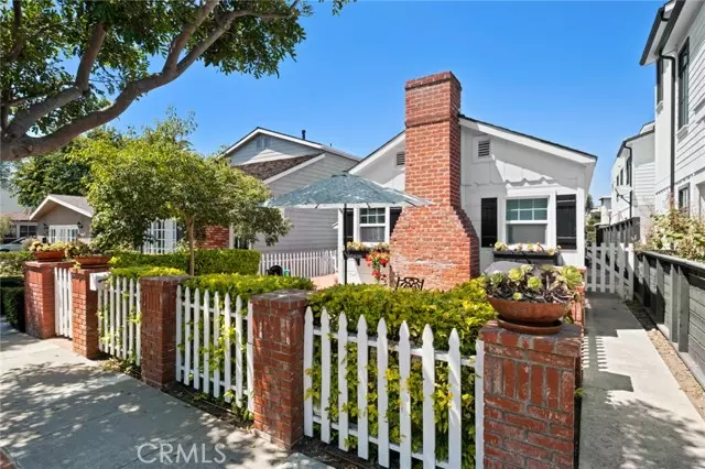 Corona Del Mar, CA 92625,605 Carnation Avenue