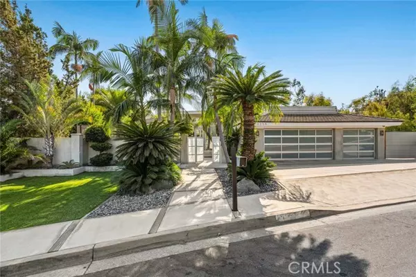 10255 Overhill Drive, Santa Ana, CA 92705