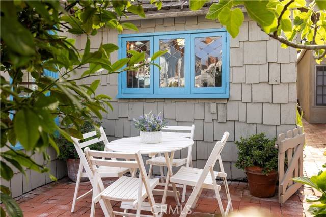 Newport Beach, CA 92662,115 Apolena Avenue