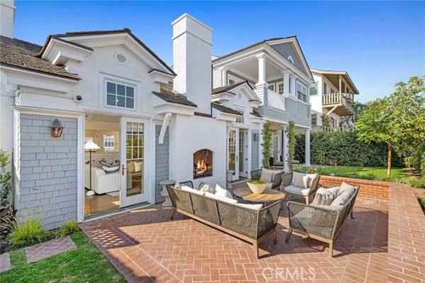 Corona Del Mar, CA 92625,215 Marigold Avenue