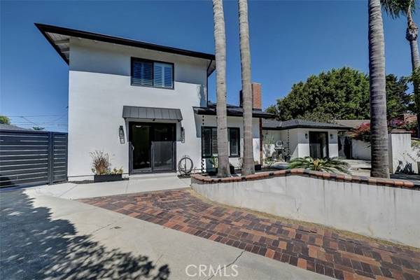 380 Mira Loma Pl, Costa Mesa, CA 92627