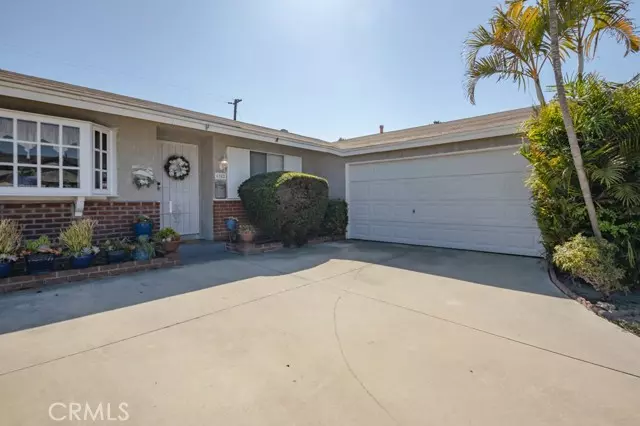 6382 Yale Circle, Huntington Beach, CA 92647