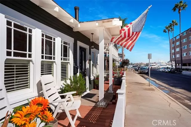 313 Fernando Street, Newport Beach, CA 92661