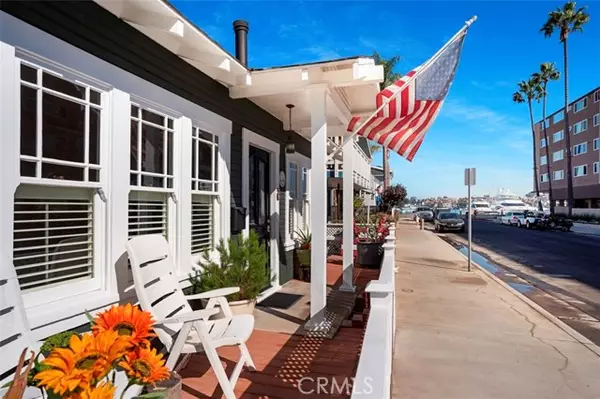 313 Fernando Street, Newport Beach, CA 92661