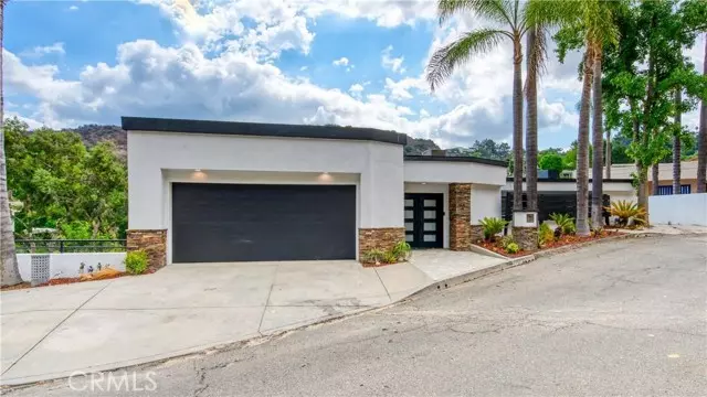 3614 Camino De La Cumbre, Sherman Oaks, CA 91423