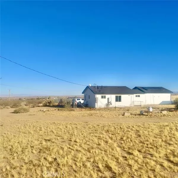 56133 Jesse Road, Landers, CA 92285