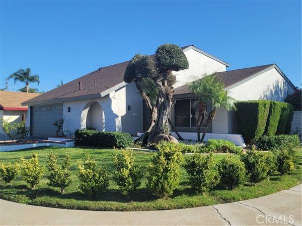 918 W Alton Avenue, Santa Ana, CA 92707