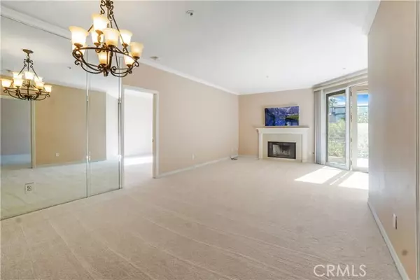 2233 Martin #302, Irvine, CA 92612