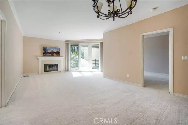 2233 Martin #302, Irvine, CA 92612