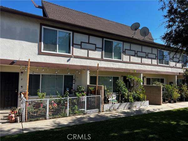 1002 Mission Drive, Costa Mesa, CA 92626