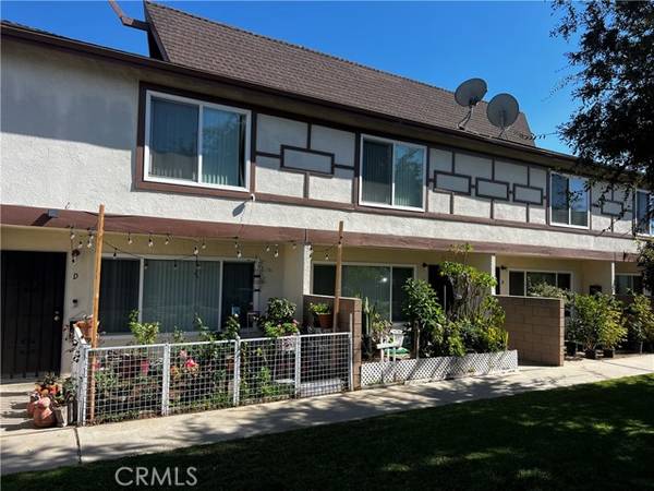 1002 Mission Drive, Costa Mesa, CA 92626