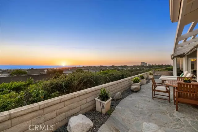 1401 Seacrest Drive, Corona Del Mar, CA 92625