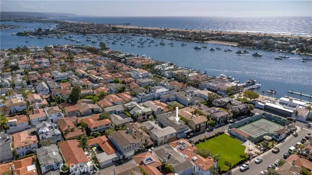 124 Via Trieste, Newport Beach, CA 92663