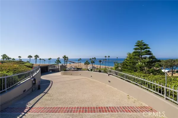 Corona Del Mar, CA 92625,2901 Ocean Boulevard