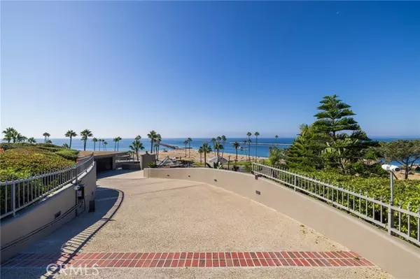 Corona Del Mar, CA 92625,2901 Ocean Boulevard