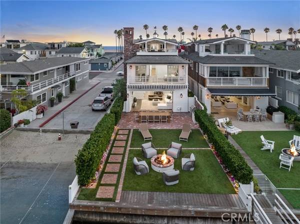 930 E Balboa Boulevard, Newport Beach, CA 92661