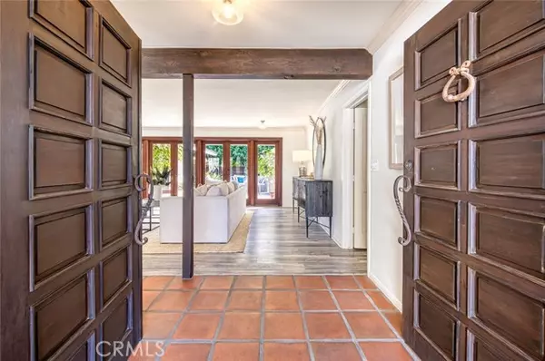 Corona Del Mar, CA 92625,518 Angelita Drive