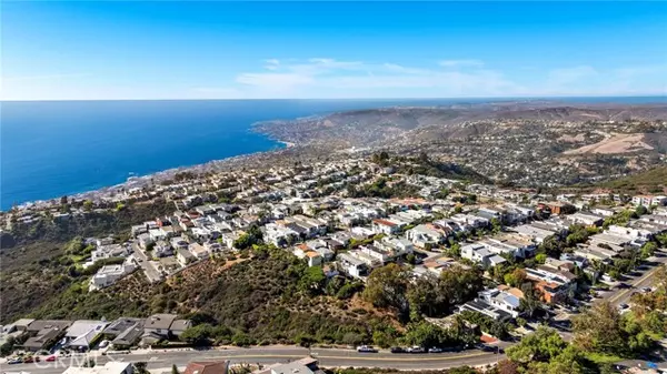 Laguna Beach, CA 92651,854 Tia Juana