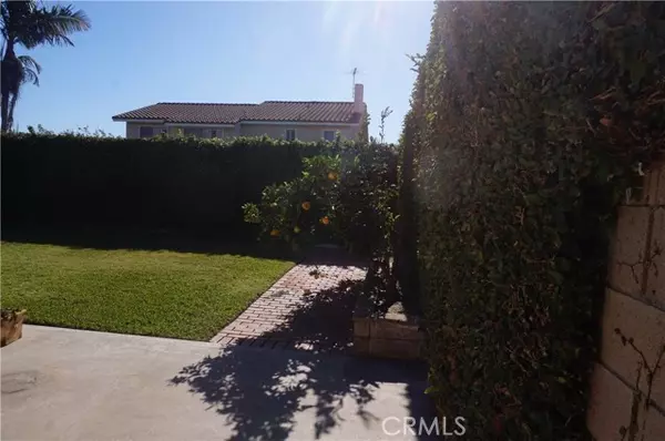 9198 Nadine River Circle, Fountain Valley, CA 92708