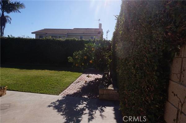 9198 Nadine River Circle, Fountain Valley, CA 92708