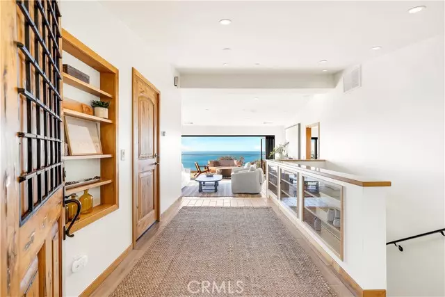 206 Grandview Street, Laguna Beach, CA 92651