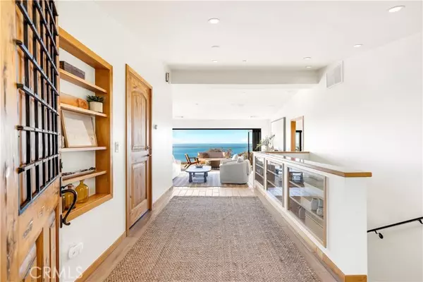 206 Grandview Street, Laguna Beach, CA 92651