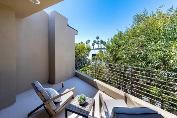 Laguna Beach, CA 92651,1569 N Coast #3