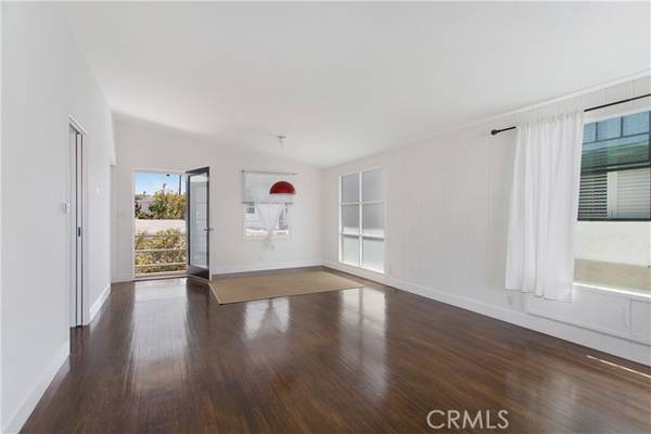 Corona Del Mar, CA 92625,413 Dahlia Avenue